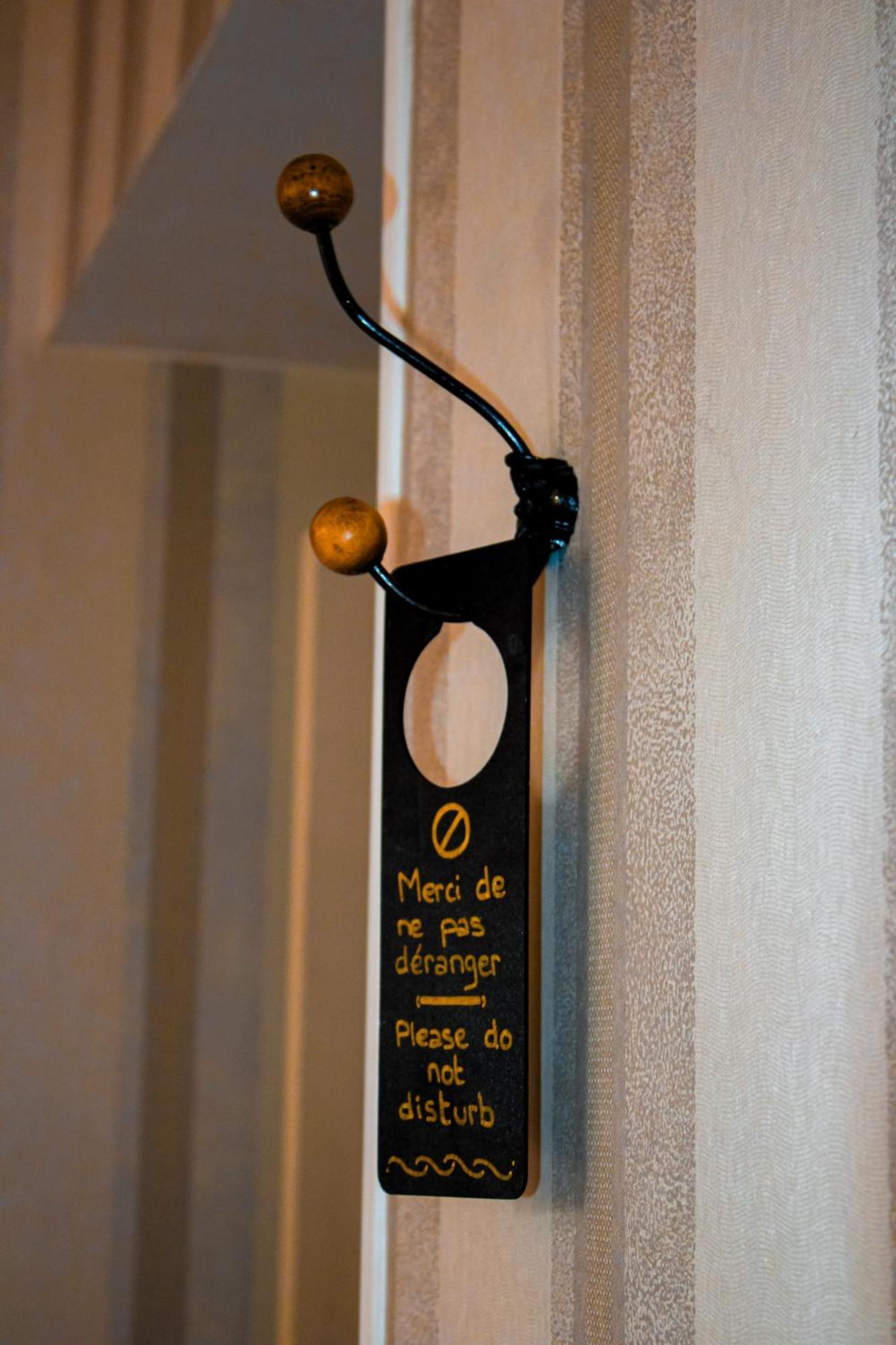 Hotel La Villa Fleurie Beaune  Bagian luar foto