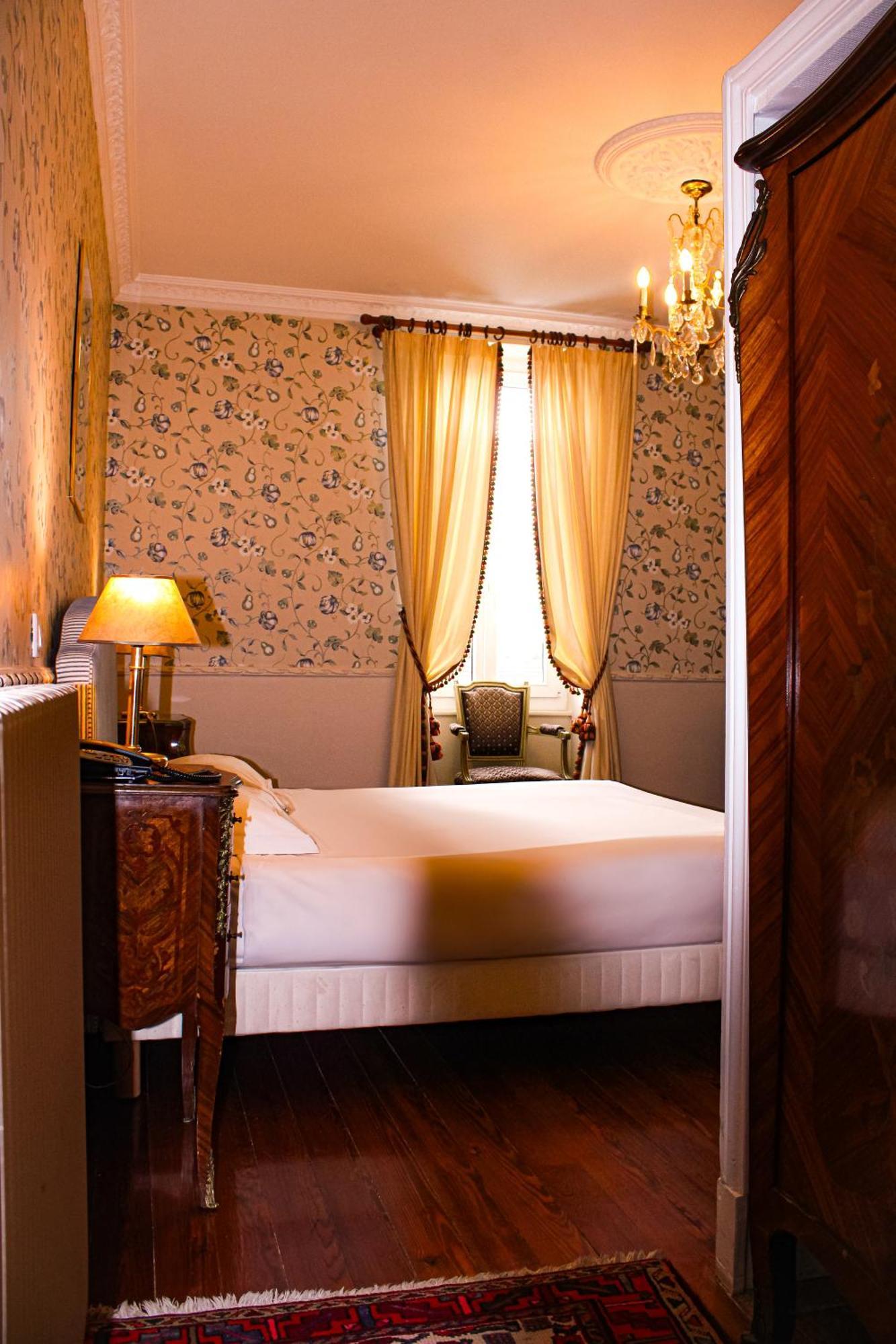 Hotel La Villa Fleurie Beaune  Bagian luar foto